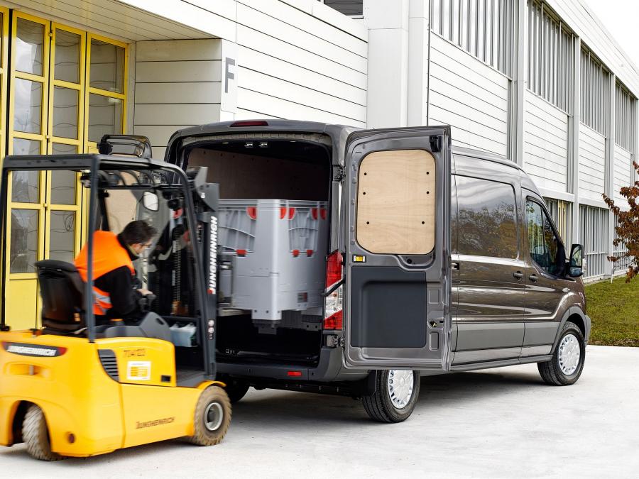  Ford Transit LWB Van 2013 года  (фото 5 из 11)